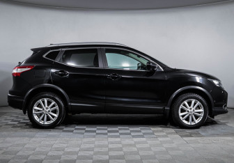 Подержанный автомобиль Nissan Qashqai 2018 года (4 фото)