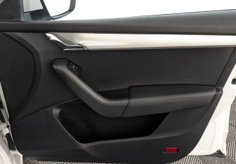 Подержанный автомобиль Skoda Octavia Liftback 2018 года (25 фото)