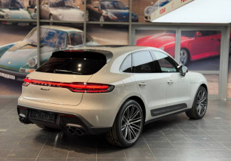 Новый Porsche Macan 2025 (2 фото)