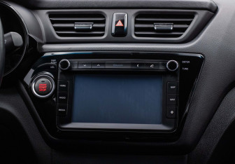 Подержанный автомобиль Kia Rio Sedan 2016 года (14 фото)