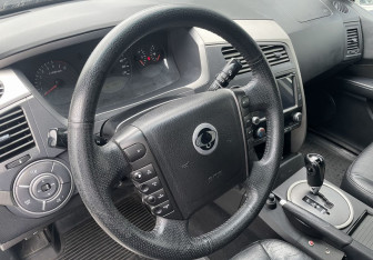 Подержанный автомобиль SsangYong Kyron 2012 года (14 фото)