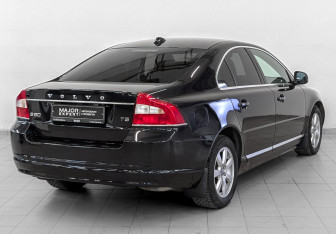 Подержанный автомобиль Volvo S80 2013 года (5 фото)