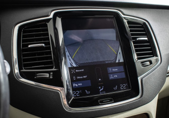 Подержанный автомобиль Volvo XC90 2016 года (15 фото)