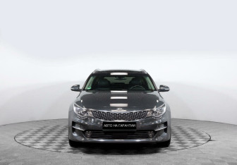 Подержанный автомобиль Kia Optima Wagon 2016 года (2 фото)