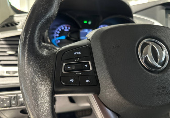 Подержанный автомобиль DongFeng AX7 2018 года (9 фото)