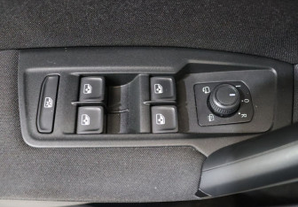 Подержанный автомобиль Volkswagen Tiguan 2021 года (11 фото)