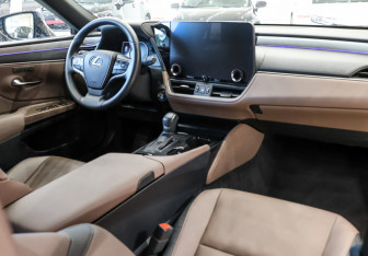 Новый Lexus ES 2025 (10 фото)
