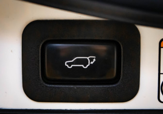 Подержанный автомобиль Lexus LX 2016 года (42 фото)