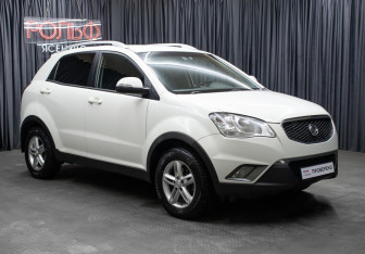 Подержанный автомобиль SsangYong Actyon 2011 года (3 фото)