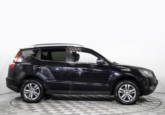 Подержанный автомобиль Geely Emgrand X7 2016 года (5 фото)