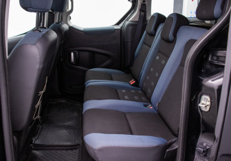 Подержанный автомобиль Citroen Berlingo 2012 года (11 фото)