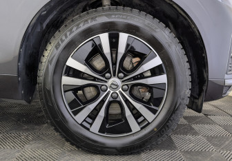 Подержанный автомобиль Volvo XC60 2023 года (12 фото)
