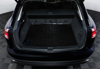 Подержанный автомобиль Volkswagen Touareg 2018 года (22 фото)