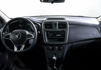 Подержанный автомобиль Renault Sandero 2021 года (9 фото)