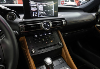 Подержанный автомобиль Lexus RC 2024 года (21 фото)
