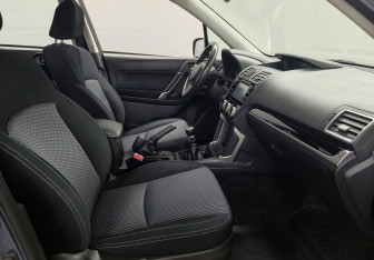 Подержанный автомобиль Subaru Forester Suv 2016 года (9 фото)