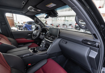 Новый Toyota Land Cruiser Suv 2025 (8 фото)