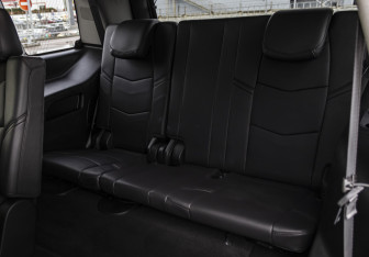 Подержанный автомобиль Cadillac Escalade Suv 2017 года (17 фото)