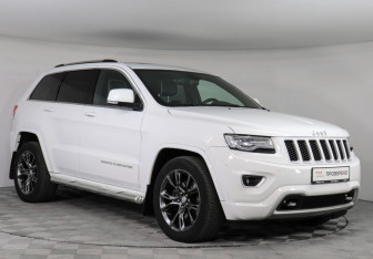 Подержанный автомобиль Jeep Grand Cherokee 2013 года (3 фото)