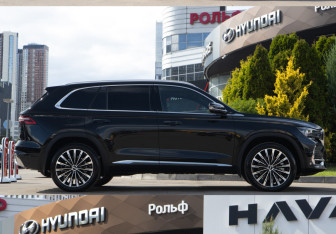 Подержанный автомобиль Geely Monjaro 2025 года (28 фото)
