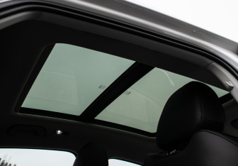 Подержанный автомобиль Geely Tugella 2022 года (10 фото)