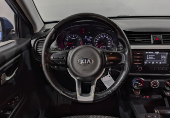 Подержанный автомобиль Kia Rio Hatchback 2019 года (21 фото)