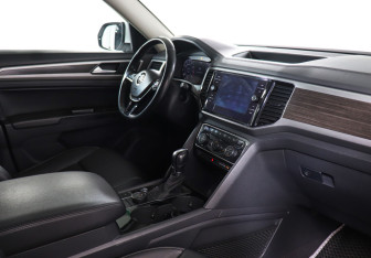 Подержанный автомобиль Volkswagen Teramont 2019 года (9 фото)