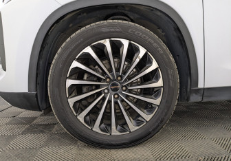 Подержанный автомобиль Exeed TXL 2022 года (12 фото)