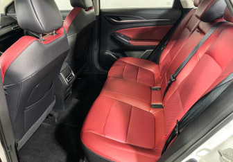 Подержанный автомобиль Changan Eado Plus 2023 года (10 фото)