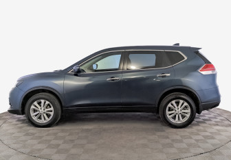 Подержанный автомобиль Nissan X-Trail 2018 года (8 фото)