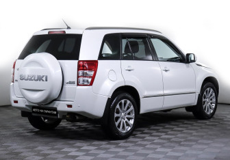 Подержанный автомобиль Suzuki Grand Vitara 2014 года (5 фото)