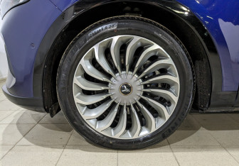 Подержанный автомобиль Voyah Free 2023 года (11 фото)