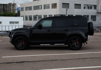 Подержанный автомобиль Land Rover Defender Suv 2020 года (8 фото)