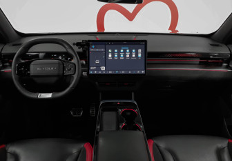 Подержанный автомобиль Jetour Dashing 2023 года (8 фото)