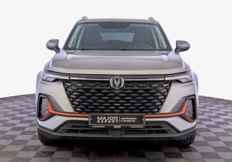 Подержанный автомобиль Changan CS35PLUS 2022 года (2 фото)