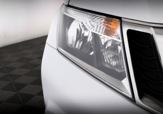 Подержанный автомобиль Nissan Terrano 2014 года (17 фото)