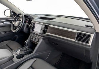 Подержанный автомобиль Volkswagen Teramont 2021 года (27 фото)