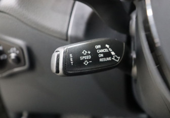 Подержанный автомобиль Audi Q5 2015 года (16 фото)