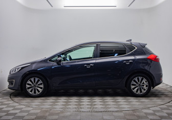 Подержанный автомобиль Kia Ceed Hatchback 2018 года (2 фото)