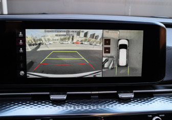 Подержанный автомобиль Kia Carnival 2021 года (31 фото)
