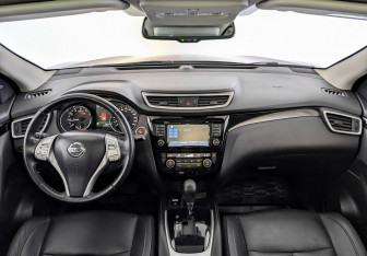 Подержанный автомобиль Nissan Qashqai 2016 года (14 фото)