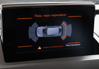 Подержанный автомобиль Audi Q3 2018 года (13 фото)