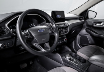 Подержанный автомобиль Ford Escape 2020 года (14 фото)