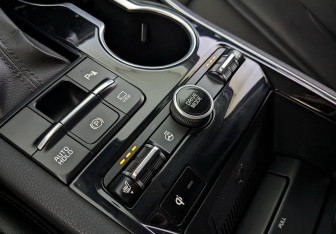 Подержанный автомобиль Kia K5 2020 года (14 фото)