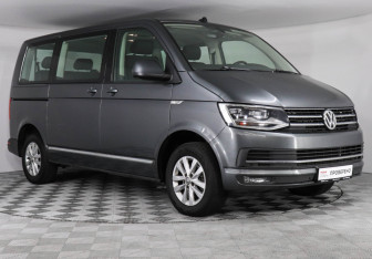 Подержанный автомобиль Volkswagen Caravelle 2017 года (3 фото)