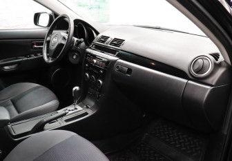 Подержанный автомобиль Mazda 3 Sedan 2008 года (8 фото)