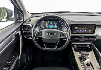 Подержанный автомобиль Geely Coolray 2022 года (21 фото)