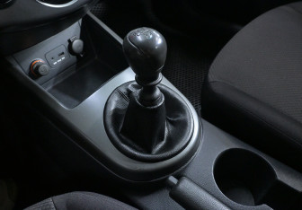 Подержанный автомобиль Kia Cerato Sedan 2010 года (12 фото)