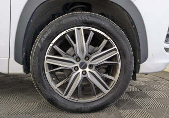 Подержанный автомобиль Exeed LX 2022 года (12 фото)