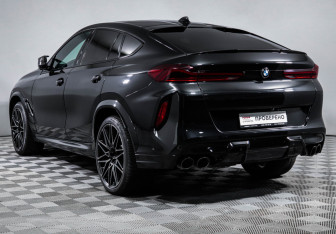 Подержанный автомобиль BMW X6 M 2020 года (7 фото)